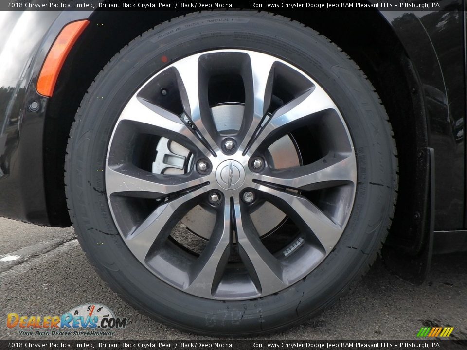 2018 Chrysler Pacifica Limited Wheel Photo #9