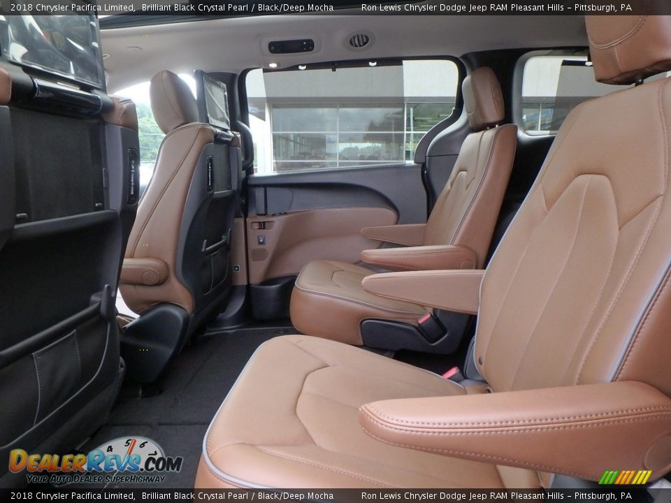 Rear Seat of 2018 Chrysler Pacifica Limited Photo #12