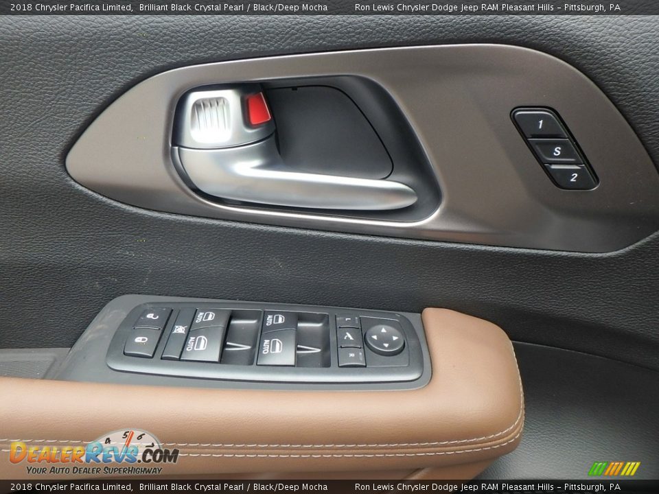 Controls of 2018 Chrysler Pacifica Limited Photo #14