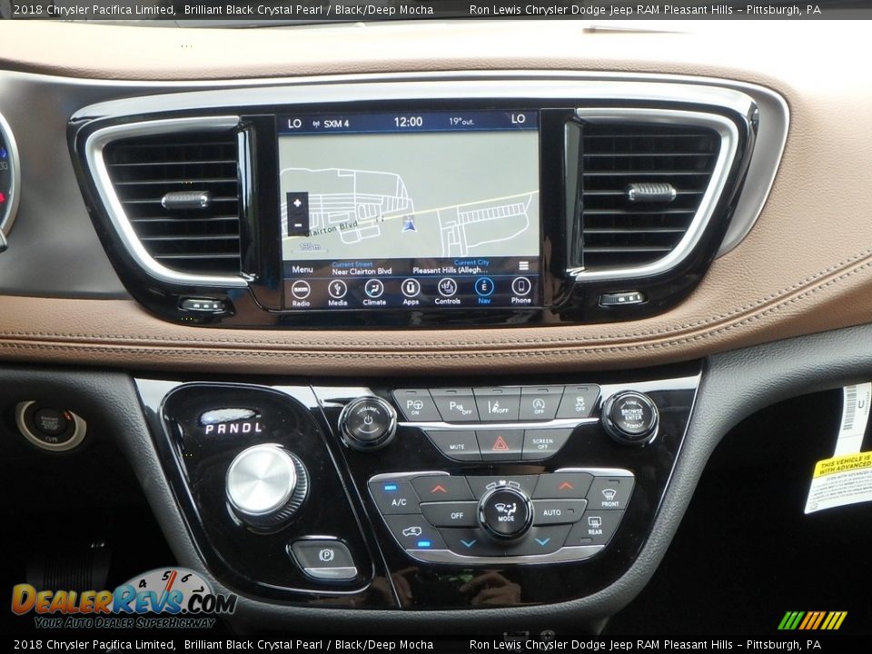 Controls of 2018 Chrysler Pacifica Limited Photo #18