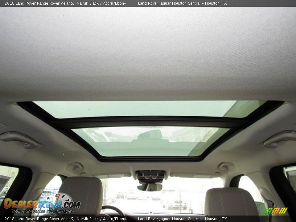 Sunroof of 2018 Land Rover Range Rover Velar S Photo #17