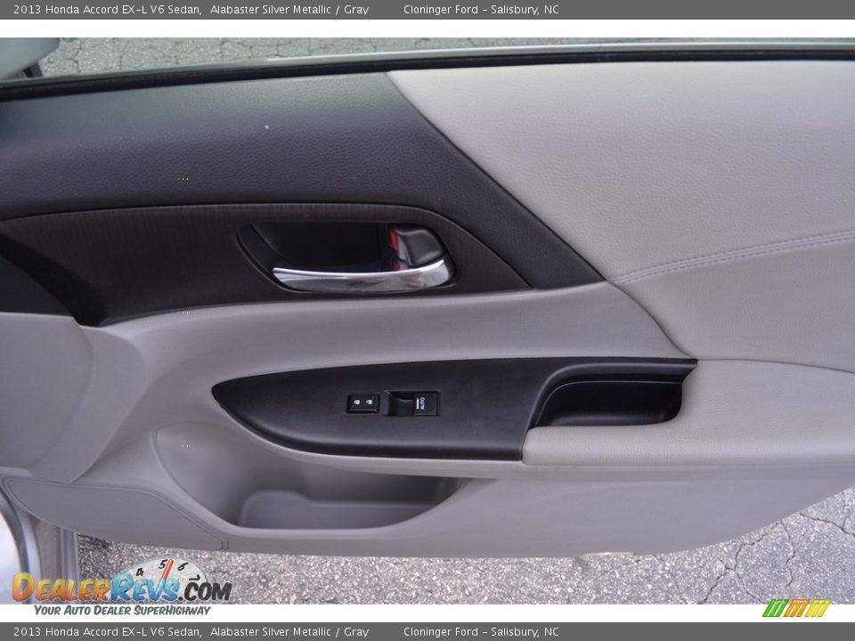 2013 Honda Accord EX-L V6 Sedan Alabaster Silver Metallic / Gray Photo #15
