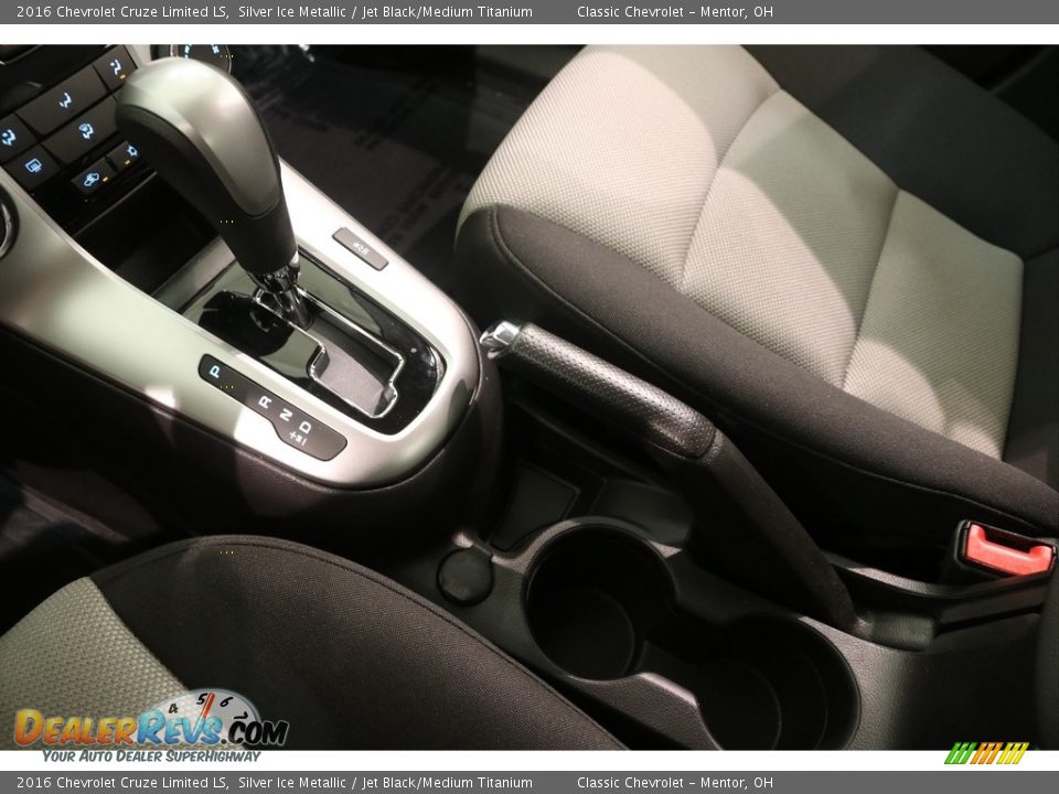 2016 Chevrolet Cruze Limited LS Silver Ice Metallic / Jet Black/Medium Titanium Photo #10