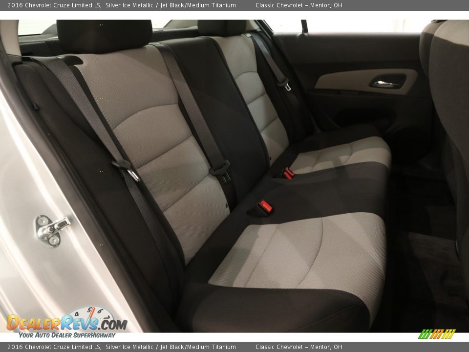 2016 Chevrolet Cruze Limited LS Silver Ice Metallic / Jet Black/Medium Titanium Photo #12