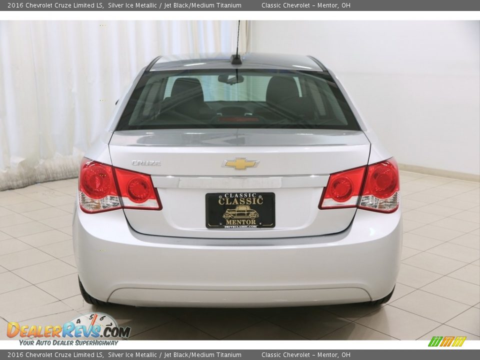 2016 Chevrolet Cruze Limited LS Silver Ice Metallic / Jet Black/Medium Titanium Photo #14
