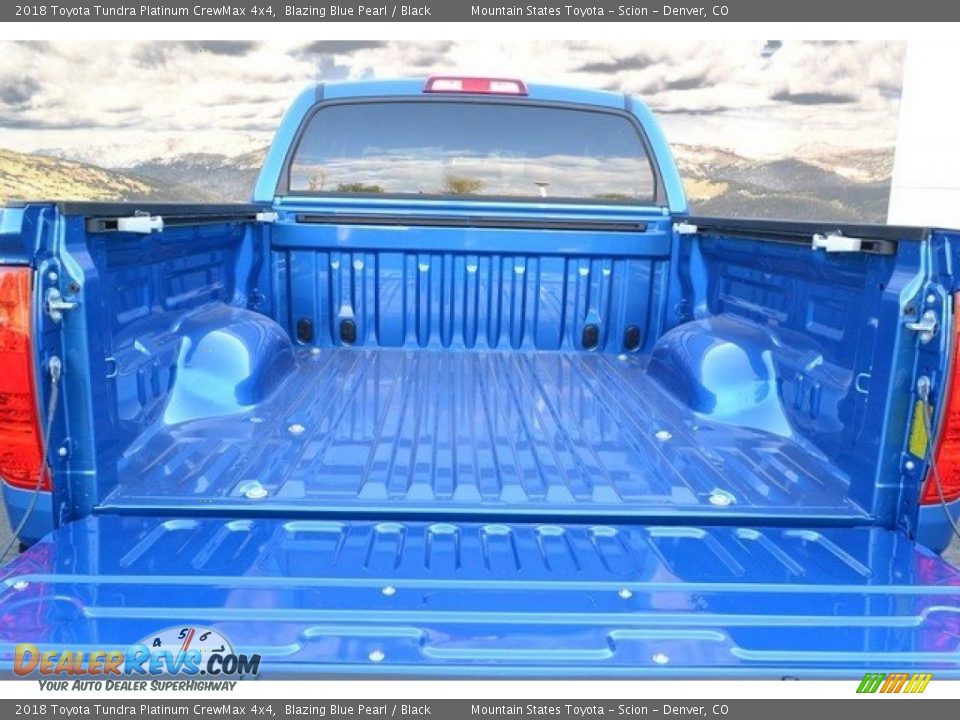 2018 Toyota Tundra Platinum CrewMax 4x4 Blazing Blue Pearl / Black Photo #8