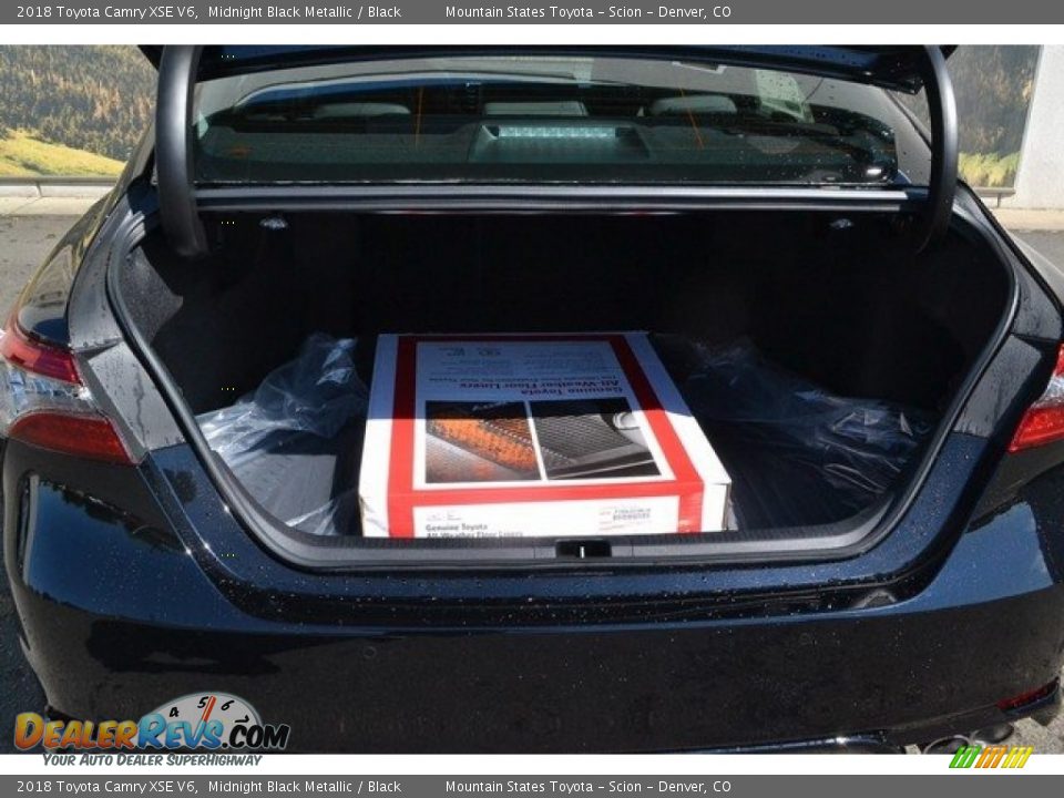 2018 Toyota Camry XSE V6 Midnight Black Metallic / Black Photo #8