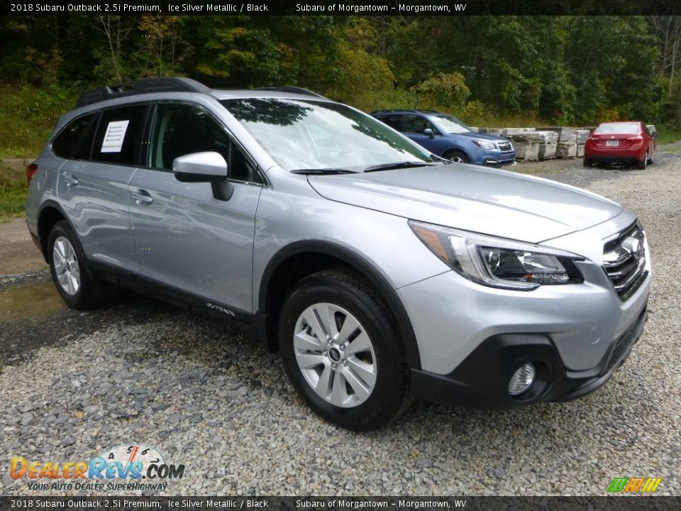 Front 3/4 View of 2018 Subaru Outback 2.5i Premium Photo #1