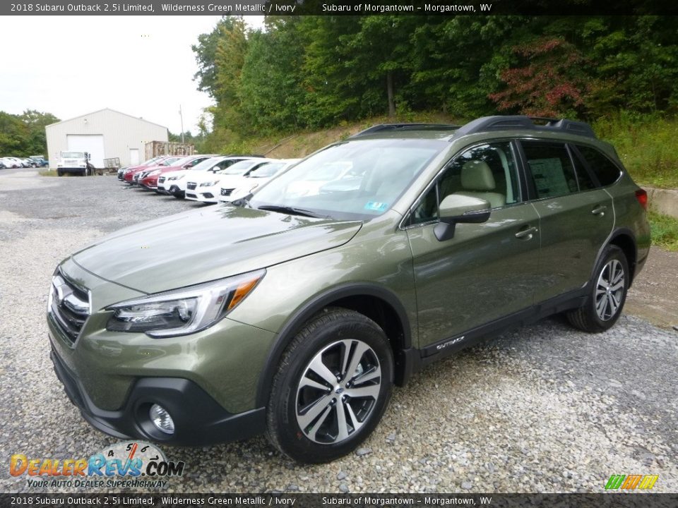 Front 3/4 View of 2018 Subaru Outback 2.5i Limited Photo #8