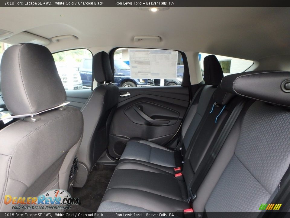 2018 Ford Escape SE 4WD White Gold / Charcoal Black Photo #12