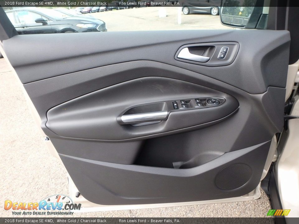2018 Ford Escape SE 4WD White Gold / Charcoal Black Photo #14