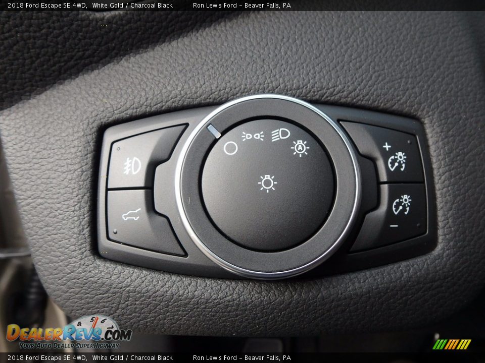 2018 Ford Escape SE 4WD White Gold / Charcoal Black Photo #20