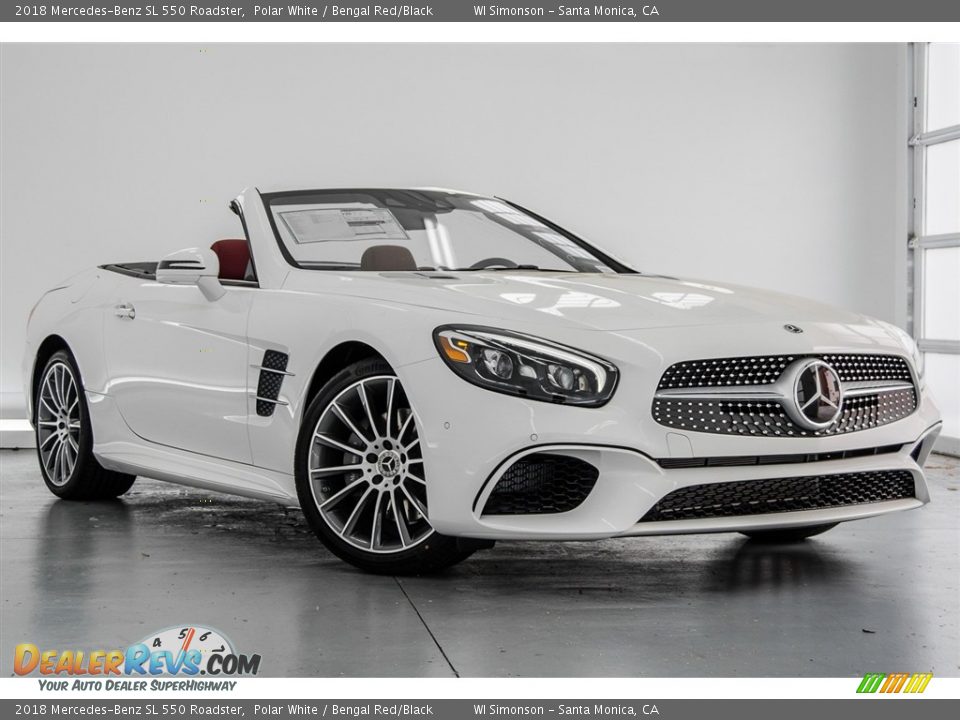 Front 3/4 View of 2018 Mercedes-Benz SL 550 Roadster Photo #12