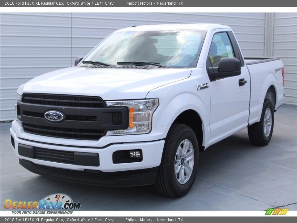 Front 3/4 View of 2018 Ford F150 XL Regular Cab Photo #3