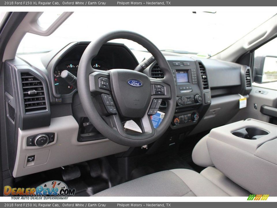 Dashboard of 2018 Ford F150 XL Regular Cab Photo #12