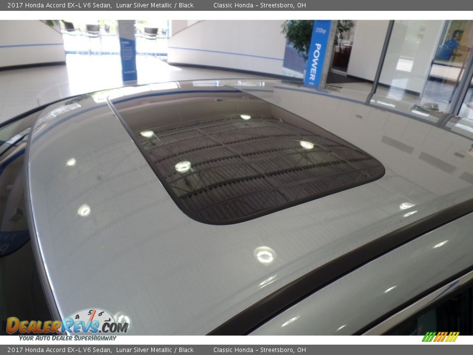 2017 Honda Accord EX-L V6 Sedan Lunar Silver Metallic / Black Photo #16