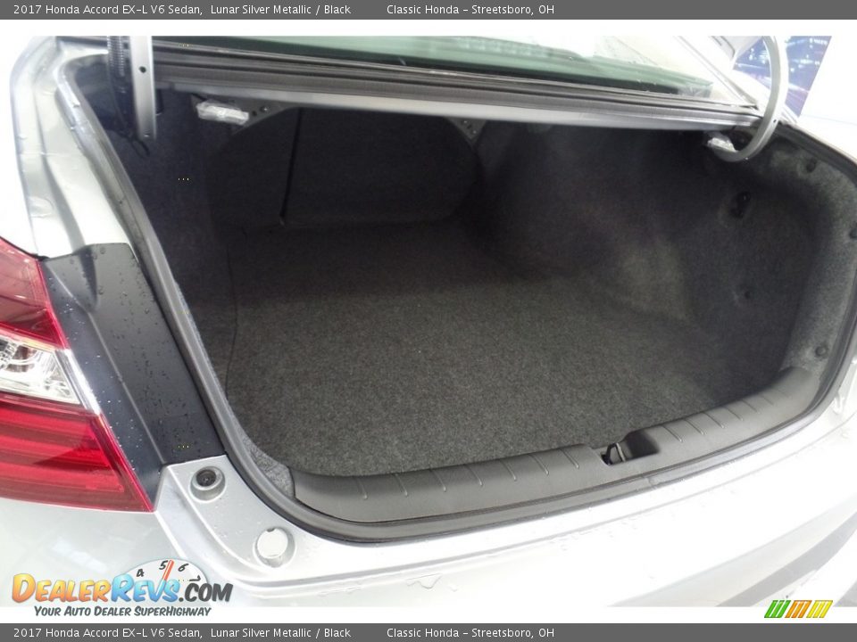 2017 Honda Accord EX-L V6 Sedan Lunar Silver Metallic / Black Photo #17