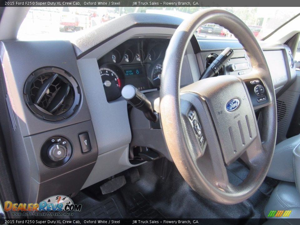 2015 Ford F250 Super Duty XL Crew Cab Oxford White / Steel Photo #13