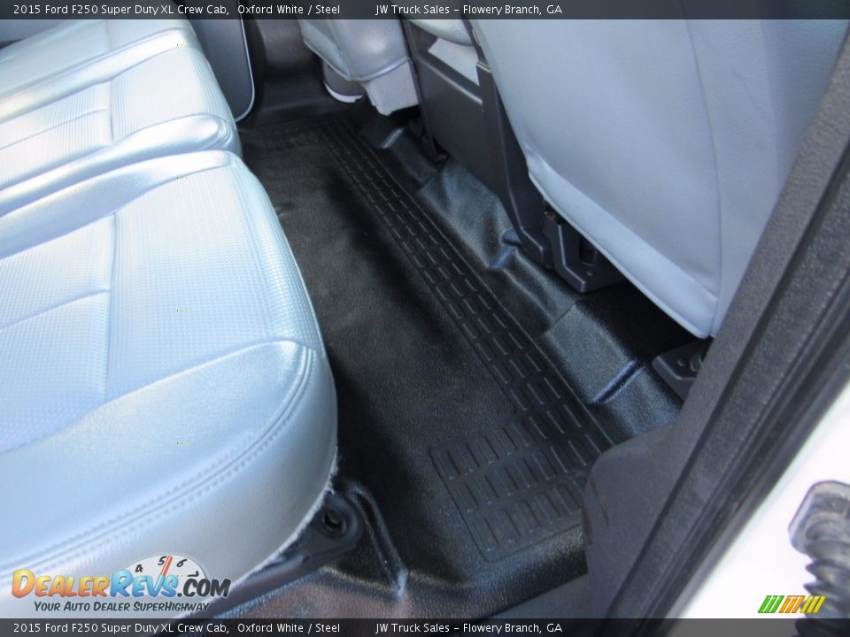 2015 Ford F250 Super Duty XL Crew Cab Oxford White / Steel Photo #32