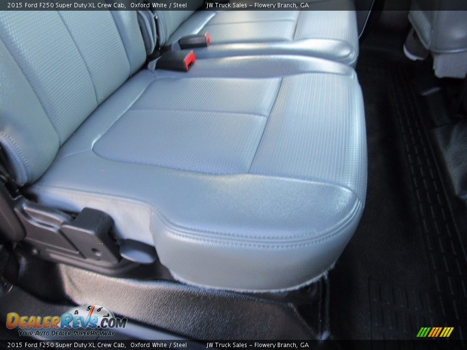 2015 Ford F250 Super Duty XL Crew Cab Oxford White / Steel Photo #33