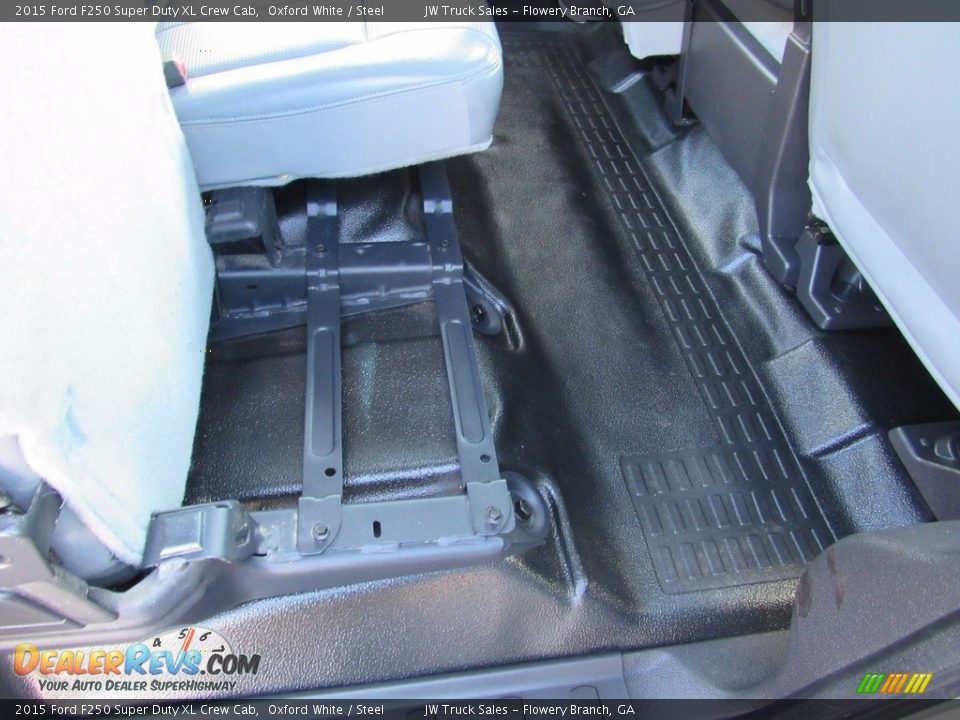 2015 Ford F250 Super Duty XL Crew Cab Oxford White / Steel Photo #35