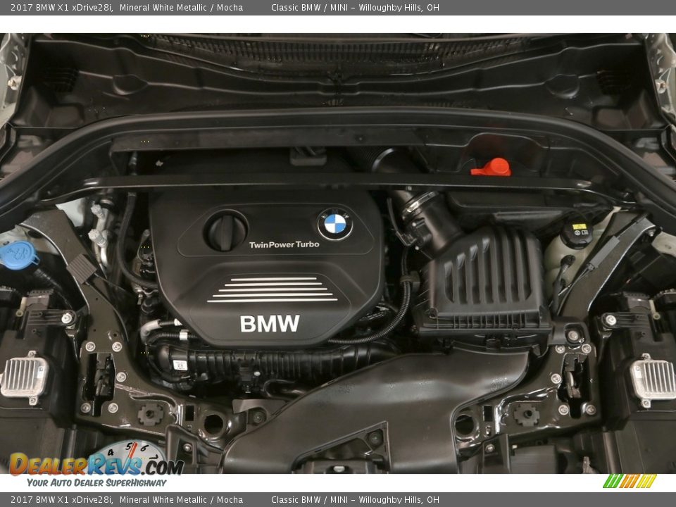 2017 BMW X1 xDrive28i Mineral White Metallic / Mocha Photo #23