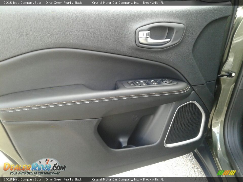 2018 Jeep Compass Sport Olive Green Pearl / Black Photo #17