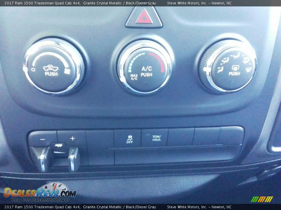 2017 Ram 1500 Tradesman Quad Cab 4x4 Granite Crystal Metallic / Black/Diesel Gray Photo #23