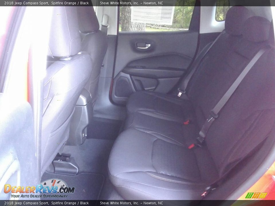 2018 Jeep Compass Sport Spitfire Orange / Black Photo #10