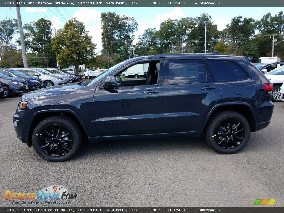 2018 Jeep Grand Cherokee Laredo 4x4 Diamond Black Crystal Pearl / Black Photo #3