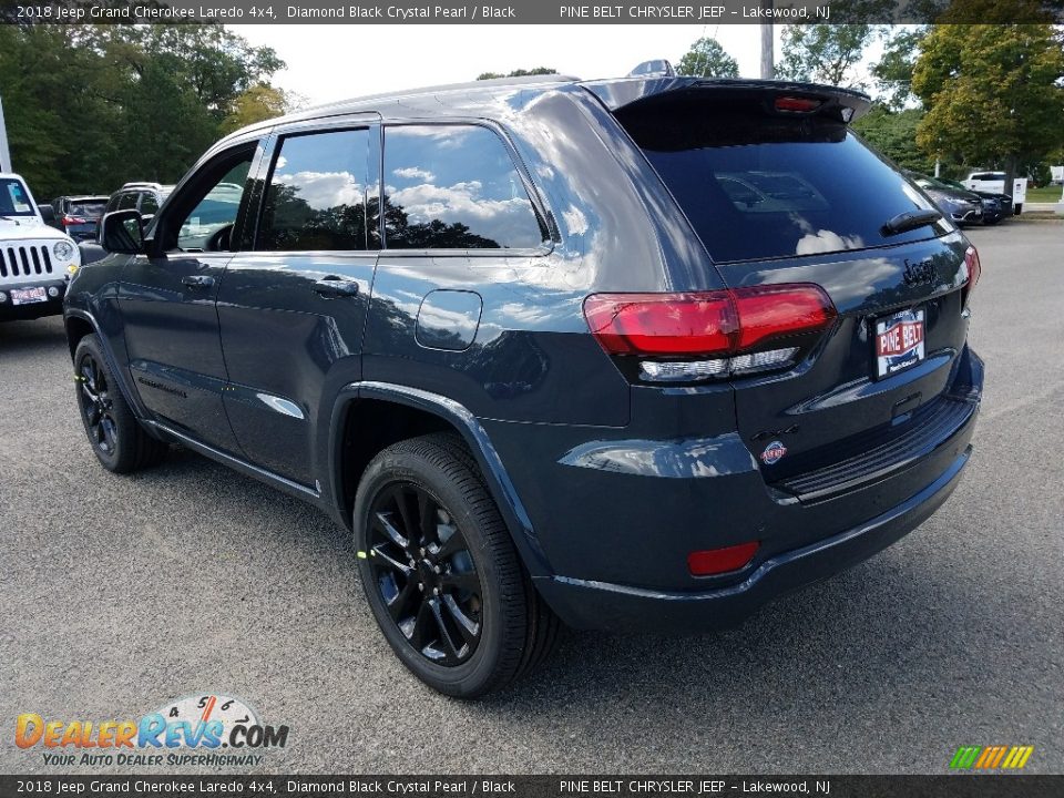 2018 Jeep Grand Cherokee Laredo 4x4 Diamond Black Crystal Pearl / Black Photo #4