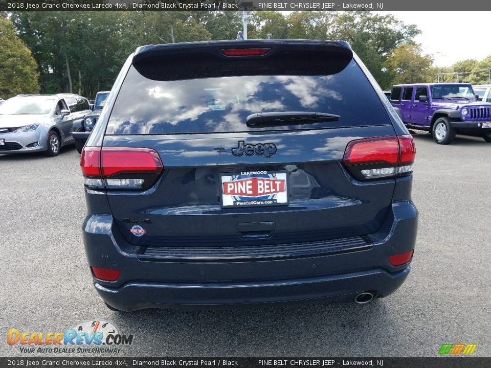 2018 Jeep Grand Cherokee Laredo 4x4 Diamond Black Crystal Pearl / Black Photo #5