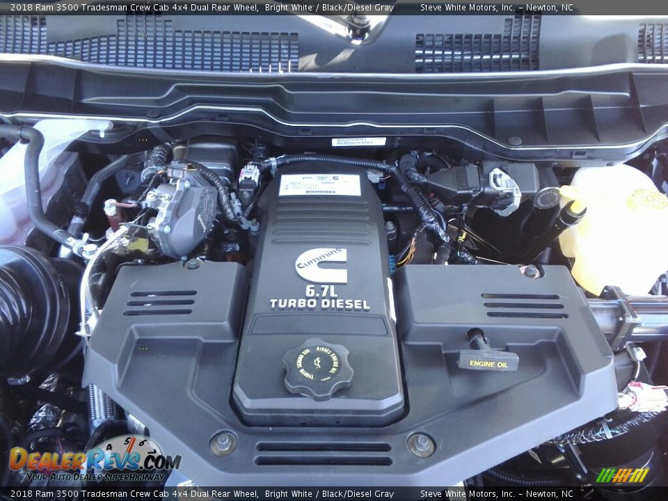 2018 Ram 3500 Tradesman Crew Cab 4x4 Dual Rear Wheel 6.7 Liter OHV 24-Valve Cummins Turbo-Diesel Inline 6 Cylinder Engine Photo #25