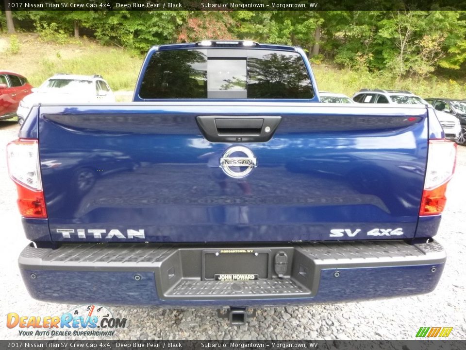2017 Nissan Titan SV Crew Cab 4x4 Deep Blue Pearl / Black Photo #5
