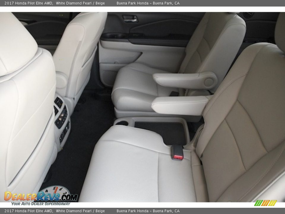2017 Honda Pilot Elite AWD White Diamond Pearl / Beige Photo #14
