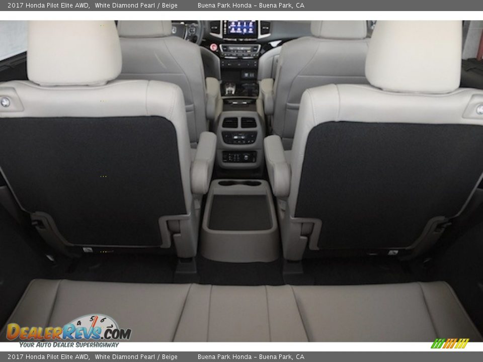 2017 Honda Pilot Elite AWD White Diamond Pearl / Beige Photo #18
