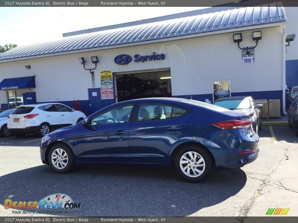 2017 Hyundai Elantra SE Electric Blue / Beige Photo #6