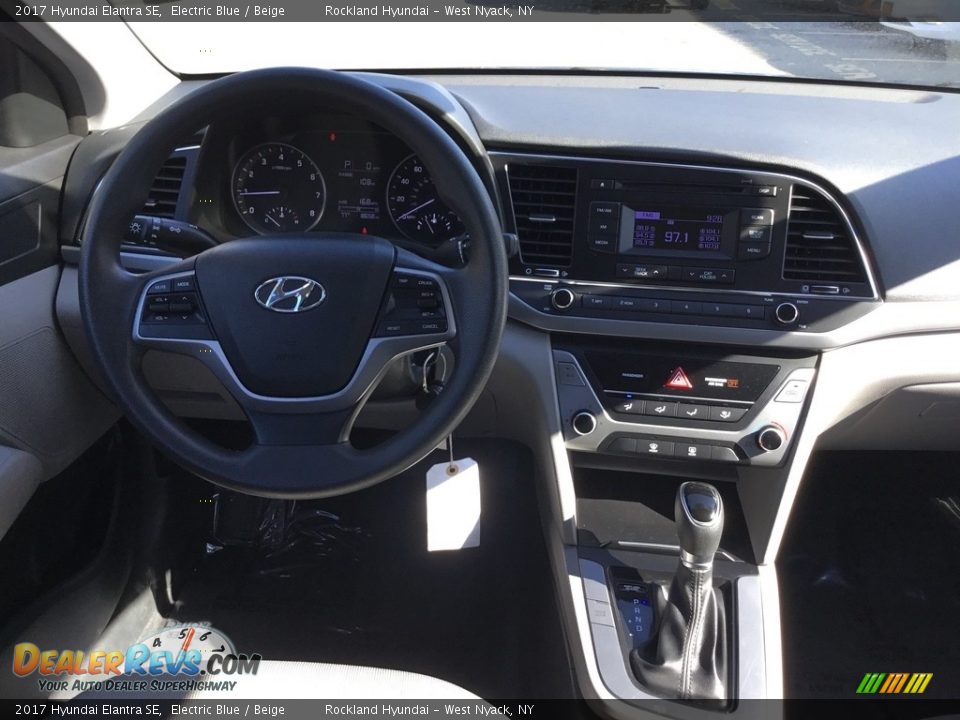 2017 Hyundai Elantra SE Electric Blue / Beige Photo #12