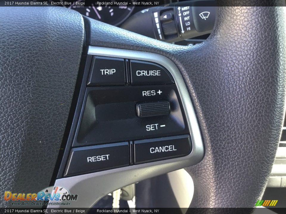 2017 Hyundai Elantra SE Electric Blue / Beige Photo #18