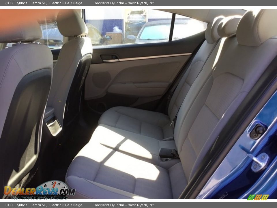 2017 Hyundai Elantra SE Electric Blue / Beige Photo #19
