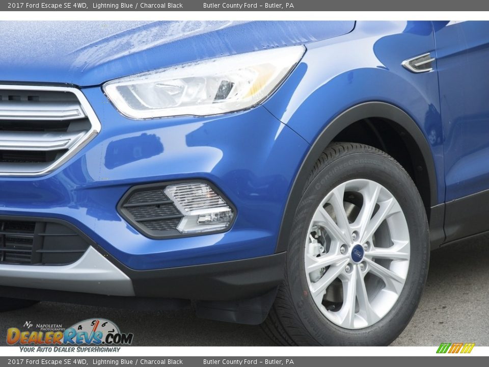 2017 Ford Escape SE 4WD Lightning Blue / Charcoal Black Photo #2