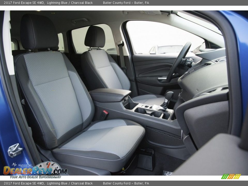 2017 Ford Escape SE 4WD Lightning Blue / Charcoal Black Photo #9