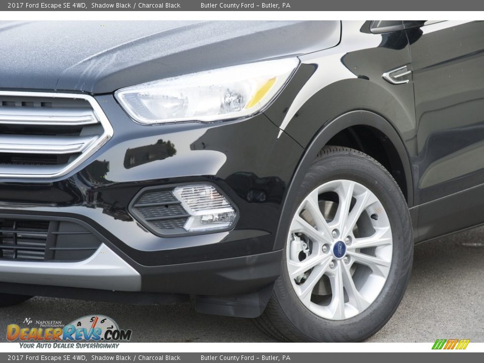 2017 Ford Escape SE 4WD Shadow Black / Charcoal Black Photo #2