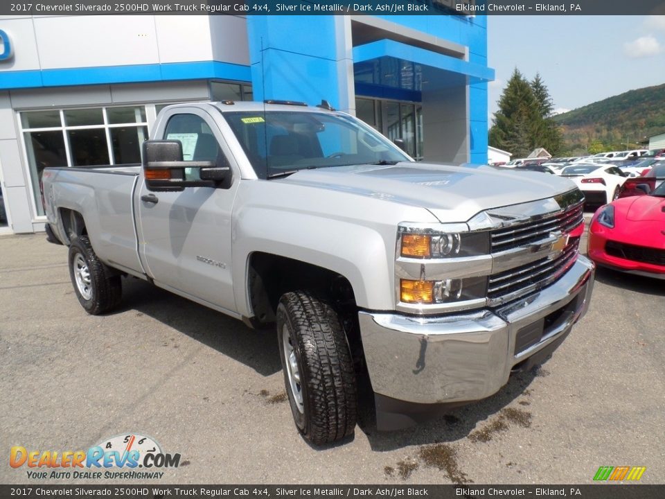 2017 Chevrolet Silverado 2500HD Work Truck Regular Cab 4x4 Silver Ice Metallic / Dark Ash/Jet Black Photo #3