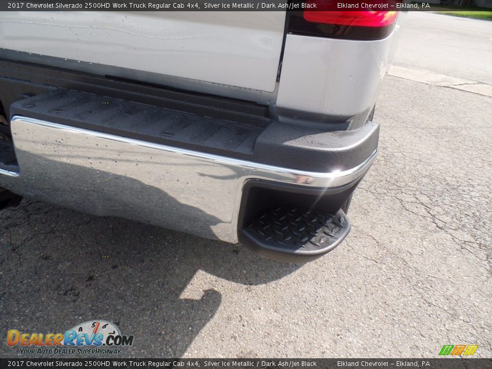 2017 Chevrolet Silverado 2500HD Work Truck Regular Cab 4x4 Silver Ice Metallic / Dark Ash/Jet Black Photo #11
