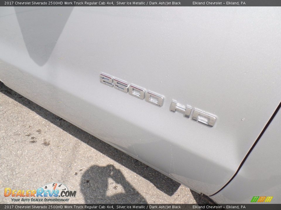 2017 Chevrolet Silverado 2500HD Work Truck Regular Cab 4x4 Silver Ice Metallic / Dark Ash/Jet Black Photo #12