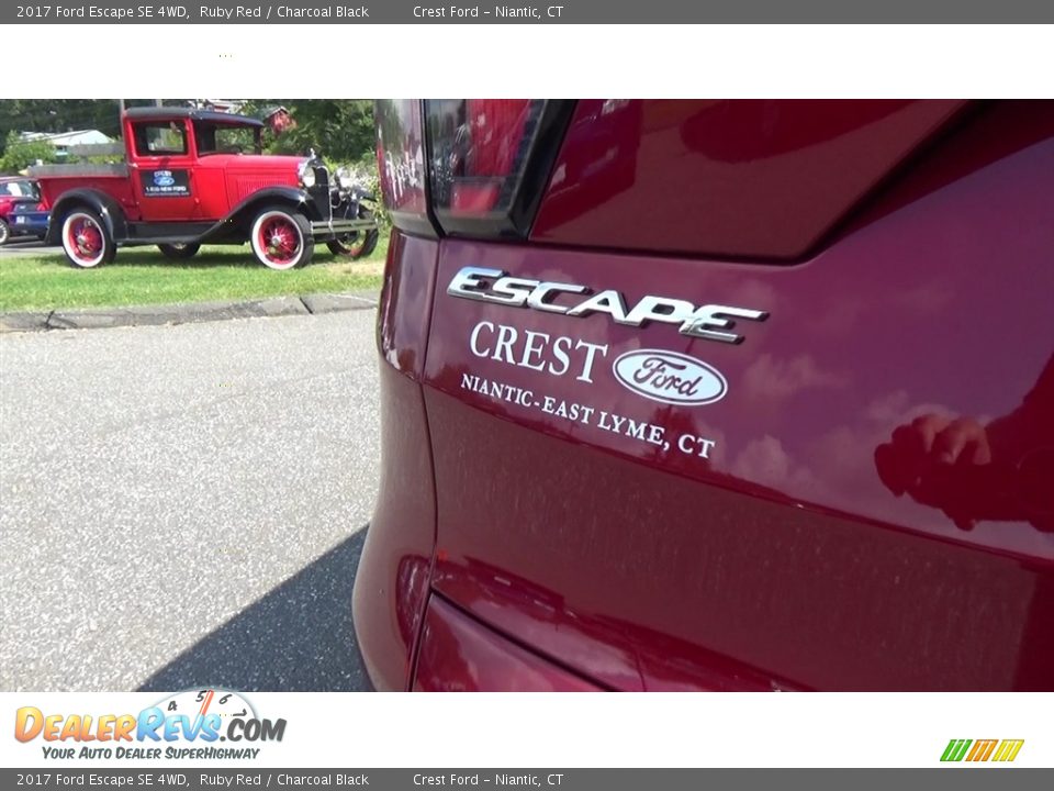 2017 Ford Escape SE 4WD Ruby Red / Charcoal Black Photo #10