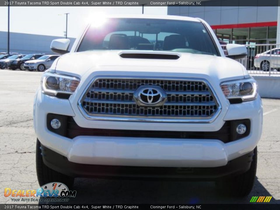 2017 Toyota Tacoma TRD Sport Double Cab 4x4 Super White / TRD Graphite Photo #2