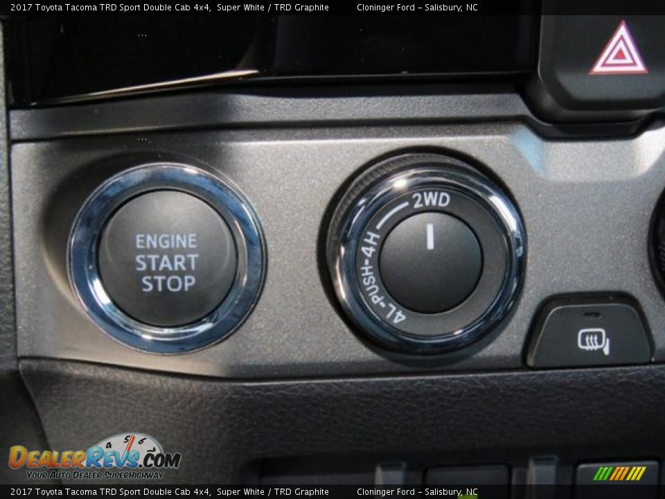 2017 Toyota Tacoma TRD Sport Double Cab 4x4 Super White / TRD Graphite Photo #16