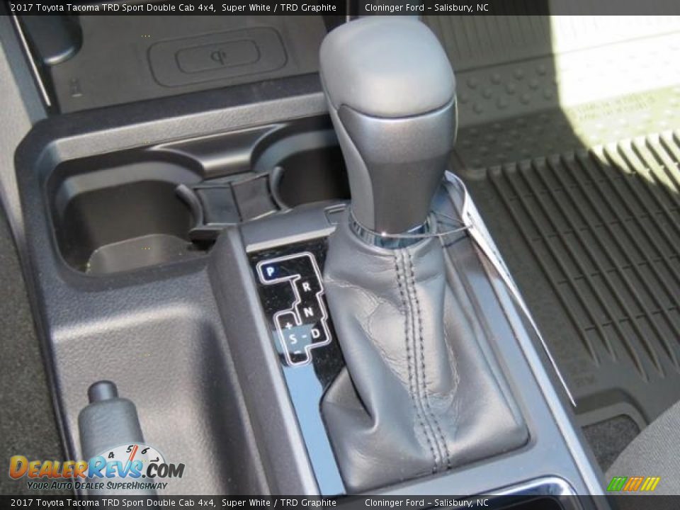 2017 Toyota Tacoma TRD Sport Double Cab 4x4 Super White / TRD Graphite Photo #17